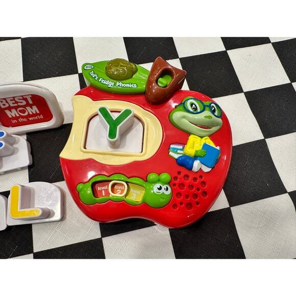 Leapfrog Fridge phonics set with letters works great toy toddler - Picture 3 of 3